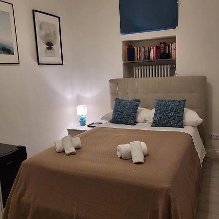 Nel Salotto Di Napoli Hotell Exteriör bild