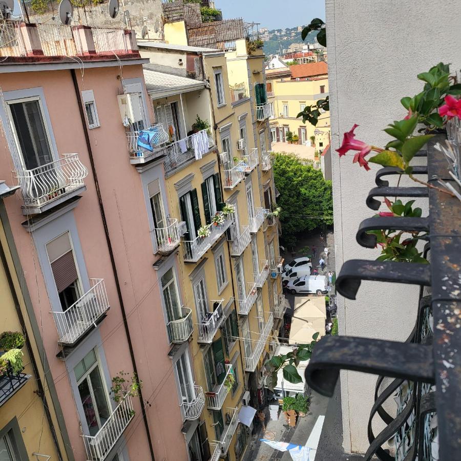 Nel Salotto Di Napoli Hotell Exteriör bild